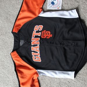 SF Giants shirt